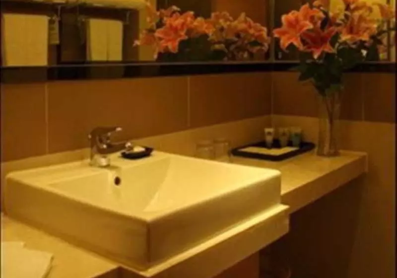 هتل Days Inn Business Place Longwan Beijing