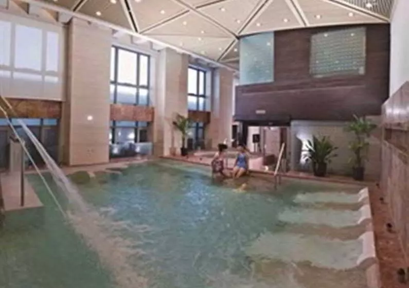 هتل Days Inn Business Place Longwan Beijing