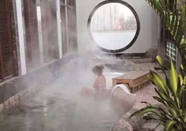 هتل Days Inn Business Place Longwan Beijing