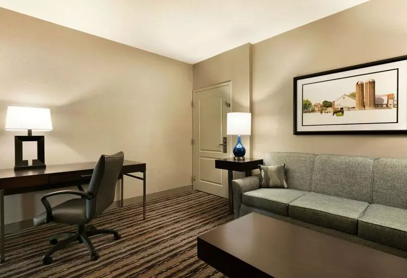 هتل Doubletree Resort By Hilton Lancaster