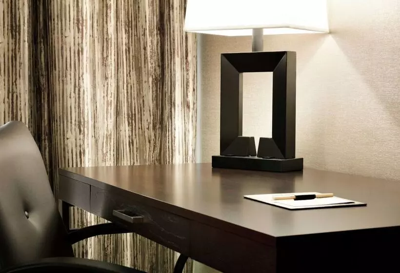 هتل Doubletree Resort By Hilton Lancaster