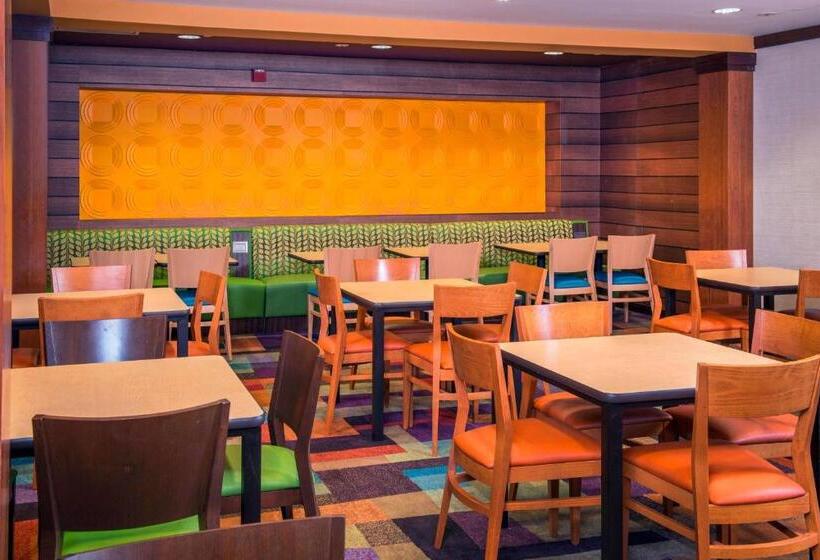 فندق Fairfield Inn & Suites By Marriott Williamsburg