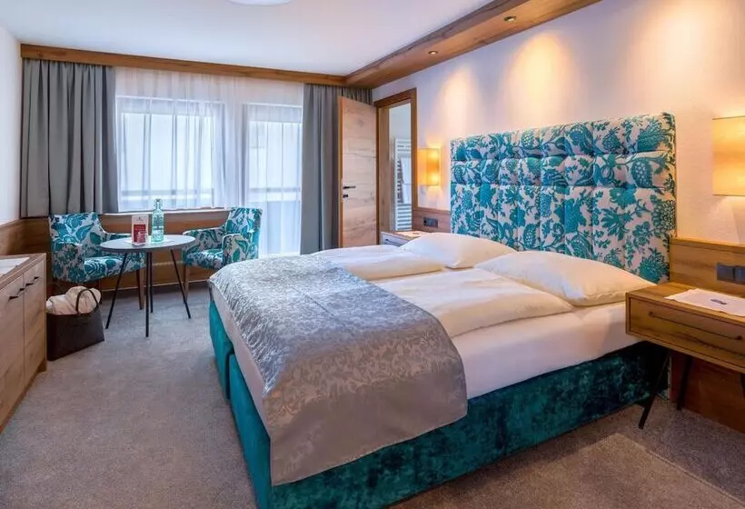 ホテル Garni Jakober