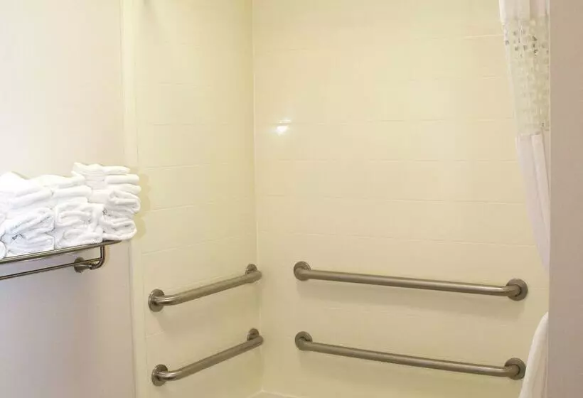 호텔 Hampton Inn & Suites Mansfield South @ I 71