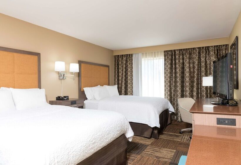 Отель Hampton Inn & Suites Mansfield South @ I 71