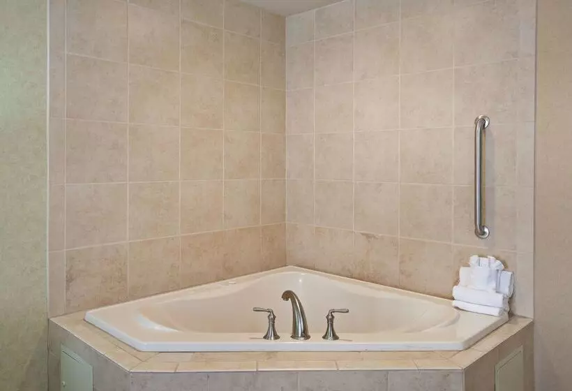 ホテル Hampton Inn & Suites Merced