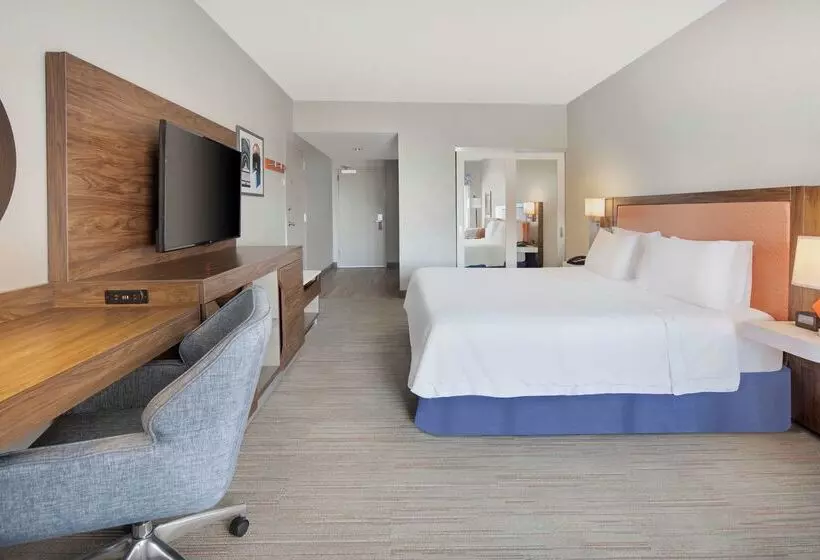 Отель Hampton Inn & Suites St. Augustine Vilano Beach