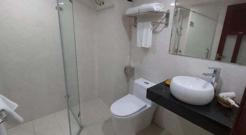 هتل Hanoi Endless