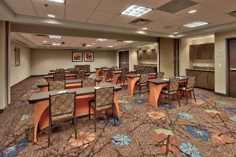 فندق Hilton Garden Inn Albuquerque Airport