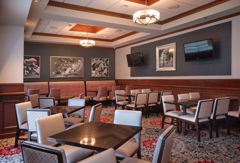 ホテル Hilton Garden Inn Athens Downtown