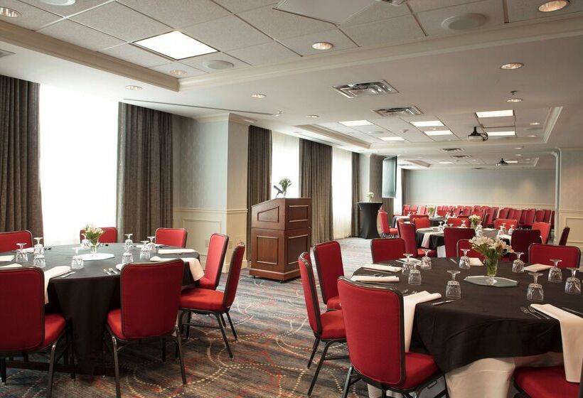 ホテル Hilton Garden Inn Athens Downtown