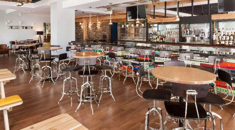 בית מלון כפרי Hilton Garden Inn Denver Downtown