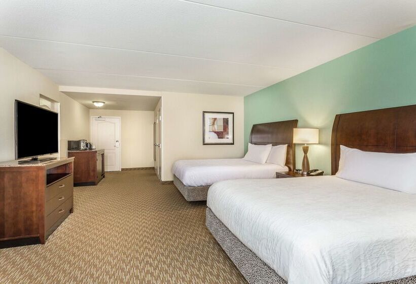 בית מלון כפרי Hilton Garden Inn Gainesville