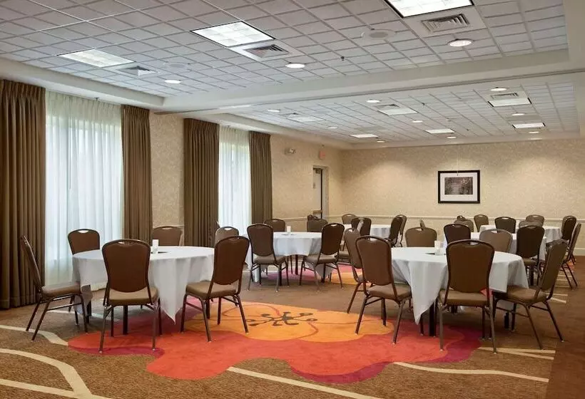 ホテル Hilton Garden Inn Hoffman Estates