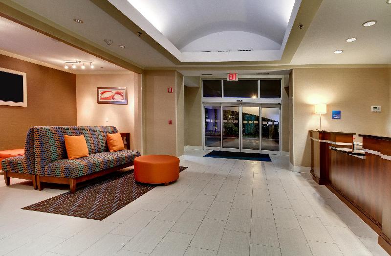 בית מלון כפרי Holiday Inn Express & Suites Jacksonville South   I 295, An Ihg