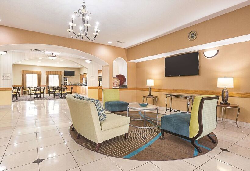 ホテル La Quinta By Wyndham Alvarado