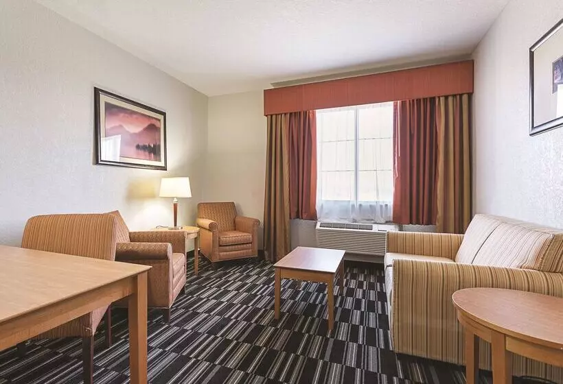 בית מלון כפרי La Quinta By Wyndham Alvarado