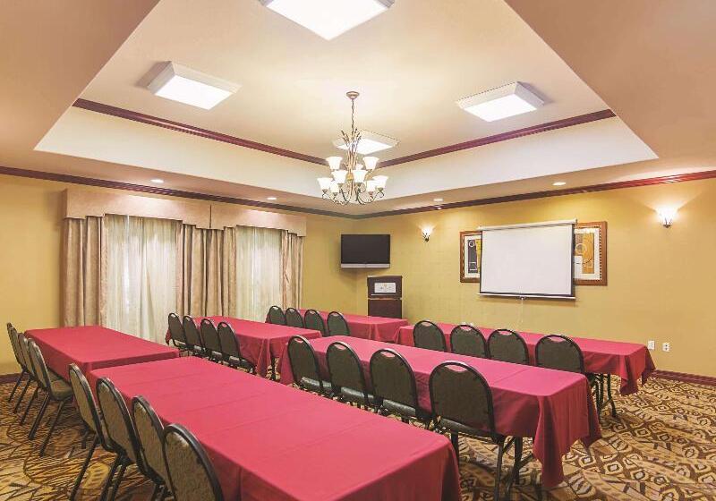 فندق La Quinta By Wyndham Lindale