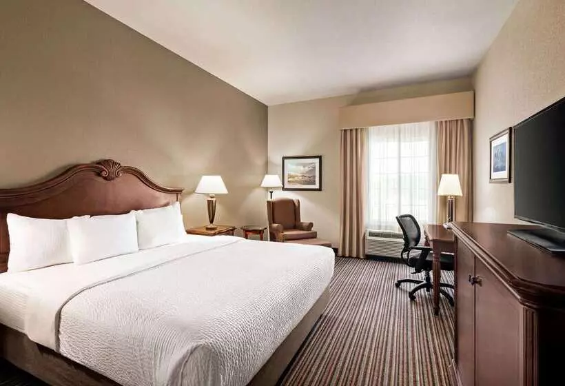 Отель La Quinta By Wyndham Trinidad