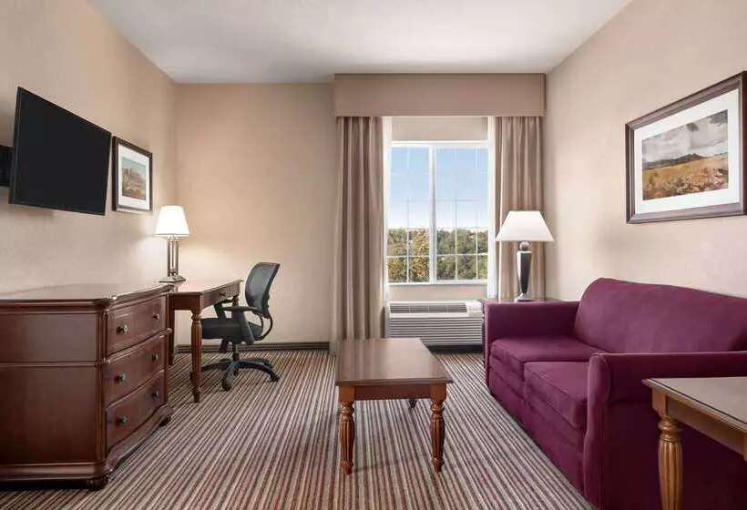 Отель La Quinta By Wyndham Trinidad