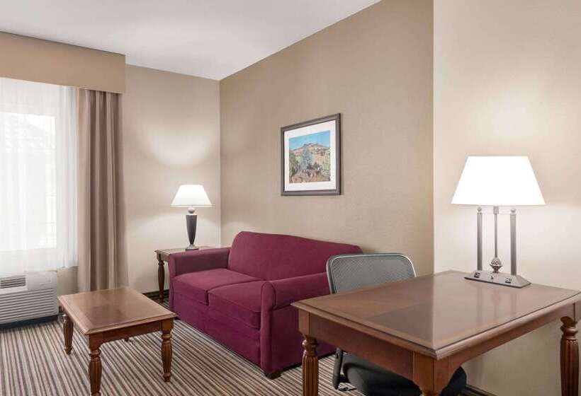 酒店 La Quinta By Wyndham Trinidad