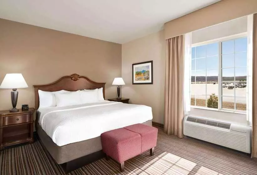 Отель La Quinta By Wyndham Trinidad