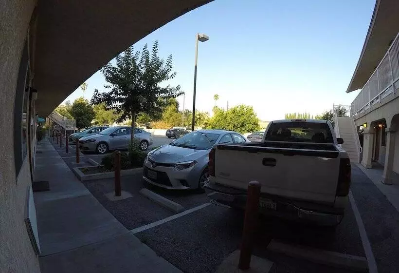 호텔 Loma Linda Inn