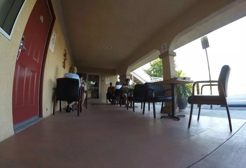 호텔 Loma Linda Inn