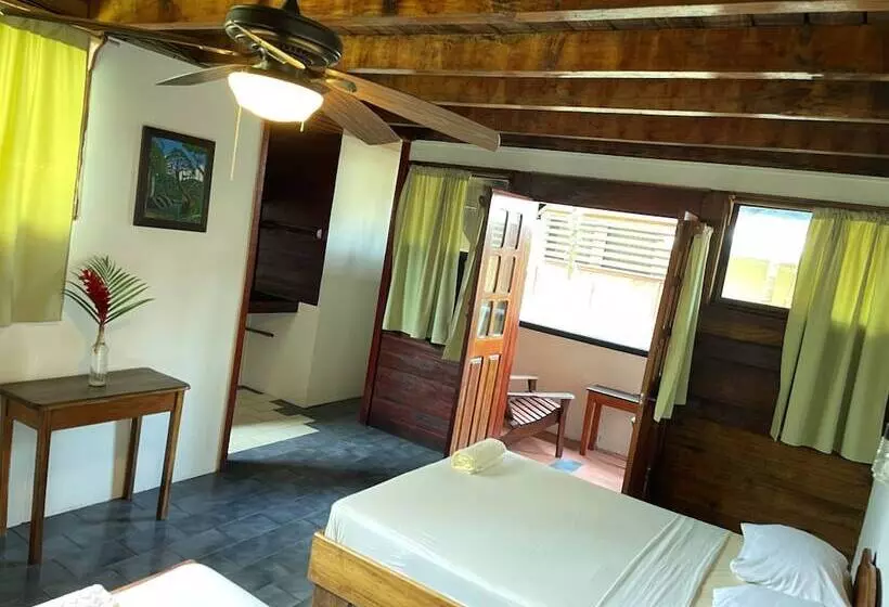 فندق Perla Negra Beachfront