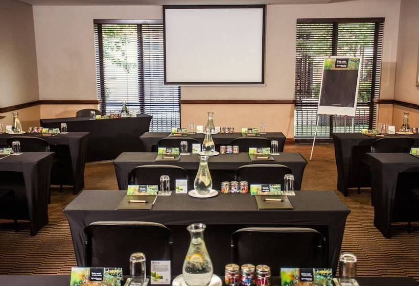 Pivot Hotel Montecasino