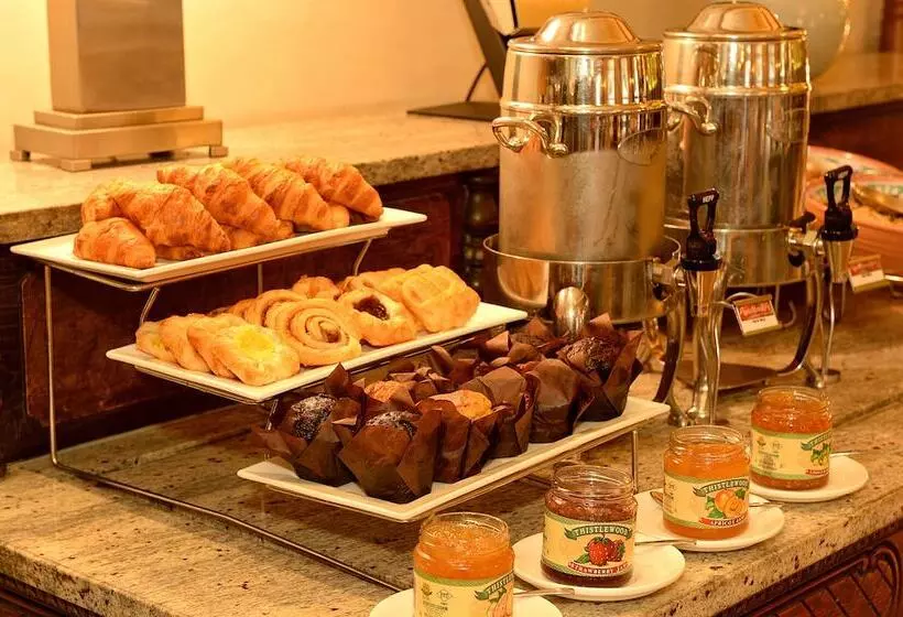 Pivot Hotel Montecasino