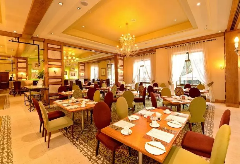 Pivot Hotel Montecasino