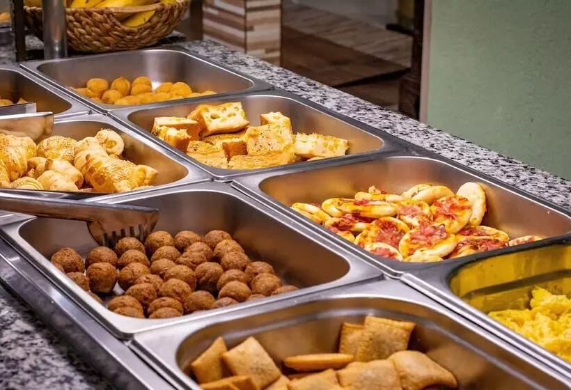 هتل Pousada Iguassu Charm Suites