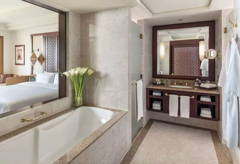 Shangri La Al Husn, Muscat - Adults Only Resort