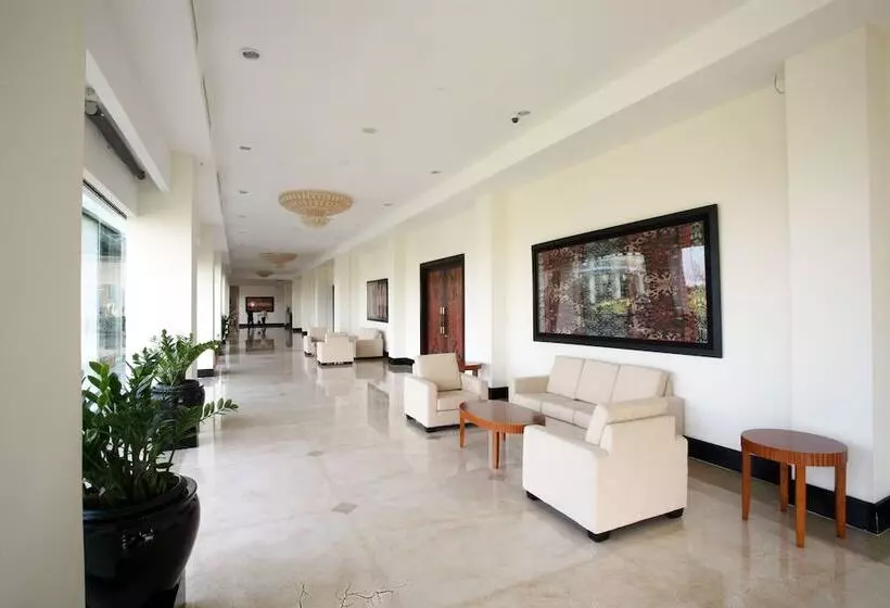 Sintesa Peninsula Hotel Manado