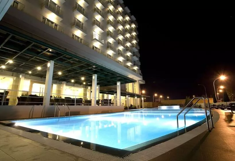 Sintesa Peninsula Hotel Manado