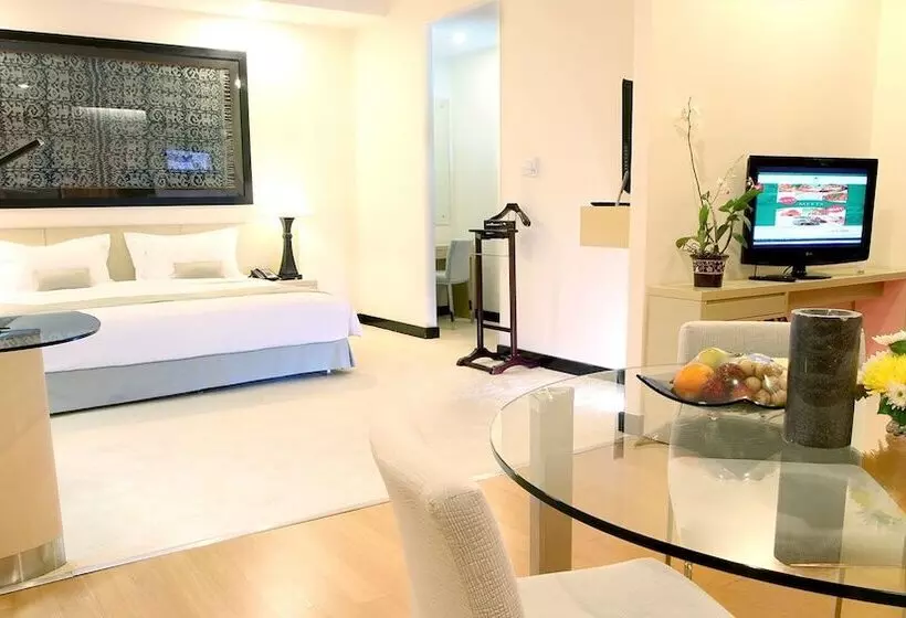 Sintesa Peninsula Hotel Manado