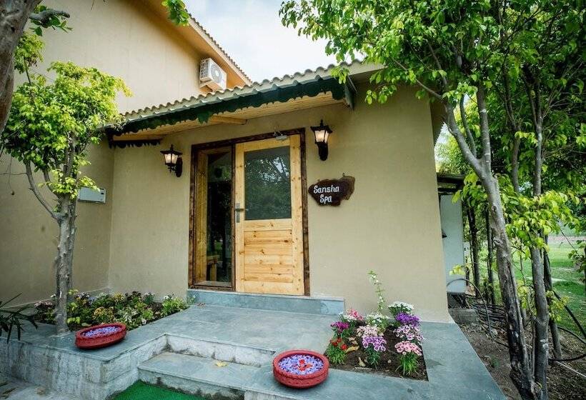 هتل Tarangi Resort And Spa