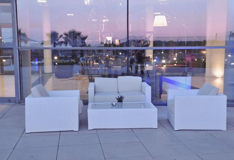 Resort West Tel Aviv  All Suites Hotel By The Sea