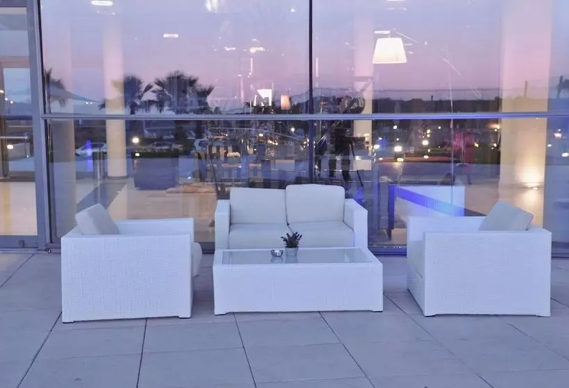 リゾートホテル West Tel Aviv  All Suites Hotel By The Sea