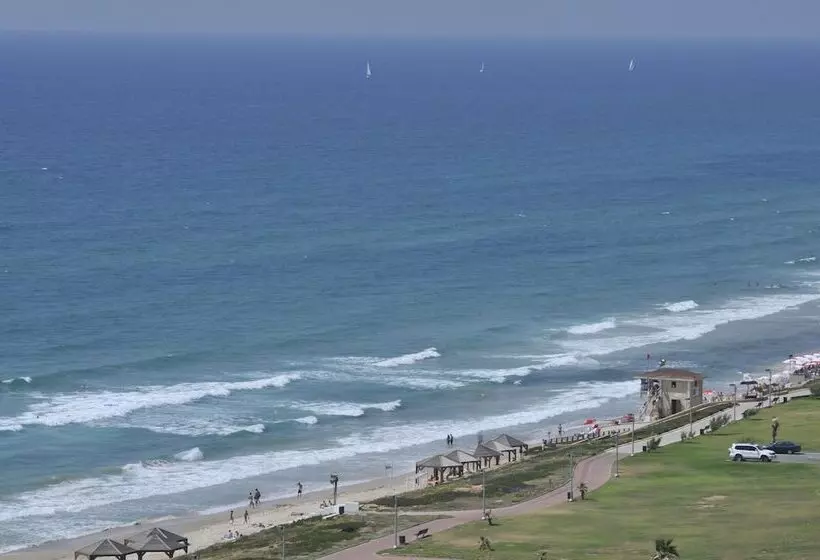 リゾートホテル West Tel Aviv  All Suites Hotel By The Sea
