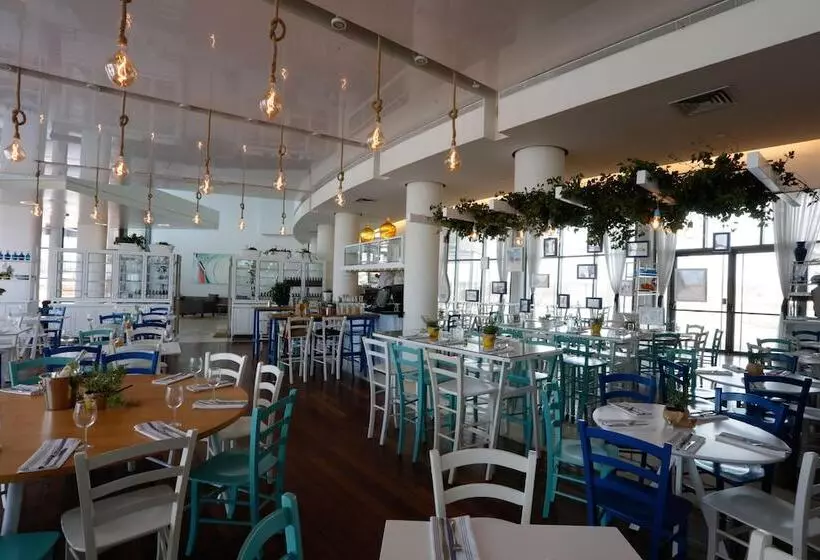 リゾートホテル West Tel Aviv  All Suites Hotel By The Sea