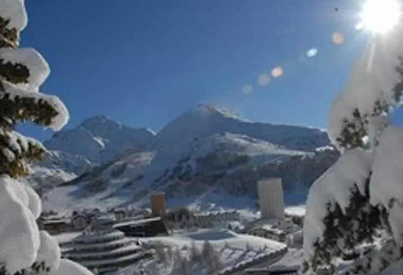 Shackleton Mountain Resort