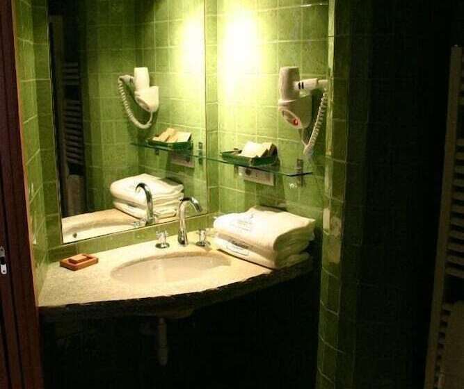 Shackleton Mountain Resort