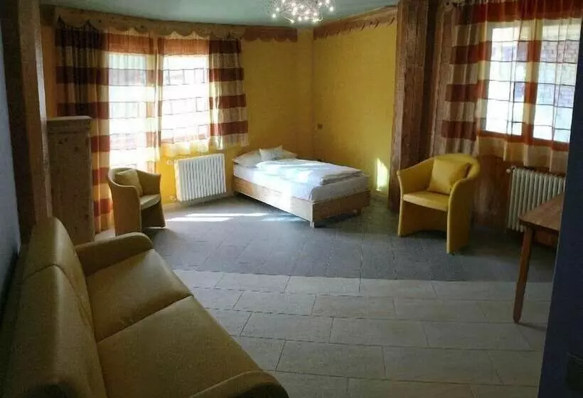 Shackleton Mountain Resort