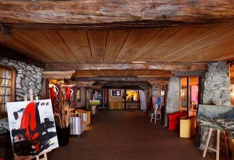 Shackleton Mountain Resort