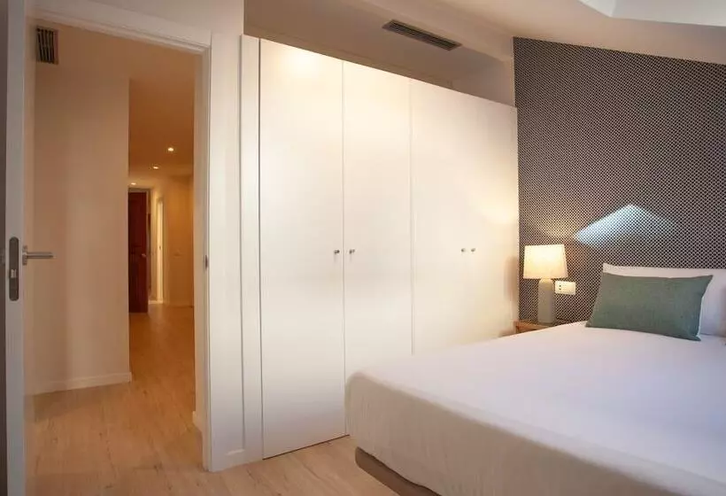 Apartment In Chamberi