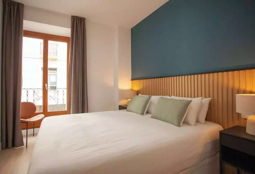 Apartment In Chamberi