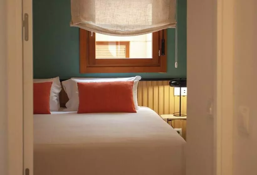 Apartment In Chamberi
