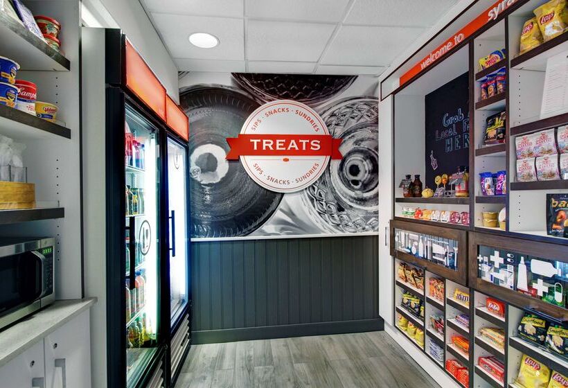 Hampton Inn & Suites Syracuse Dewitt